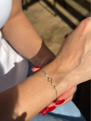 Elara Clover Bracelet